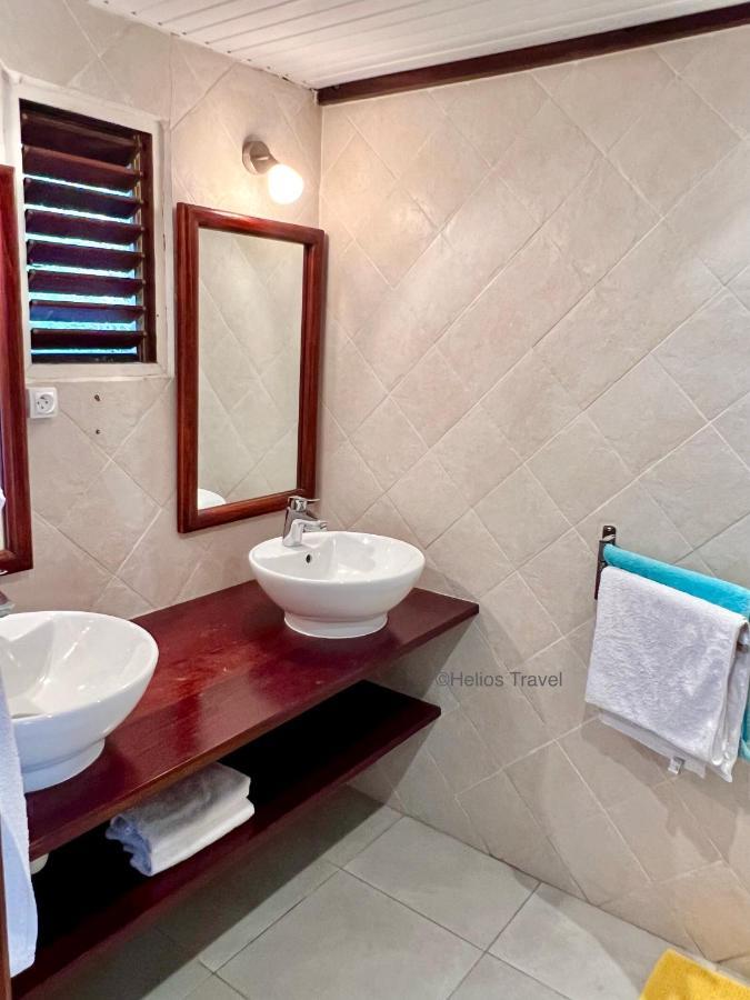 Case Coco Pointe Batterie. Piscine, Vue Mer, 4 P. Десе Екстериор снимка